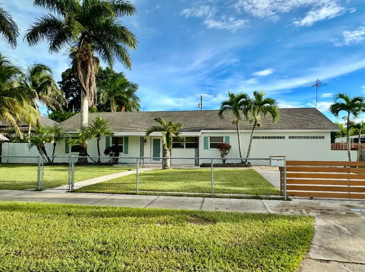 524 NW 14th St, Homestead, FL 33030 - Image #1