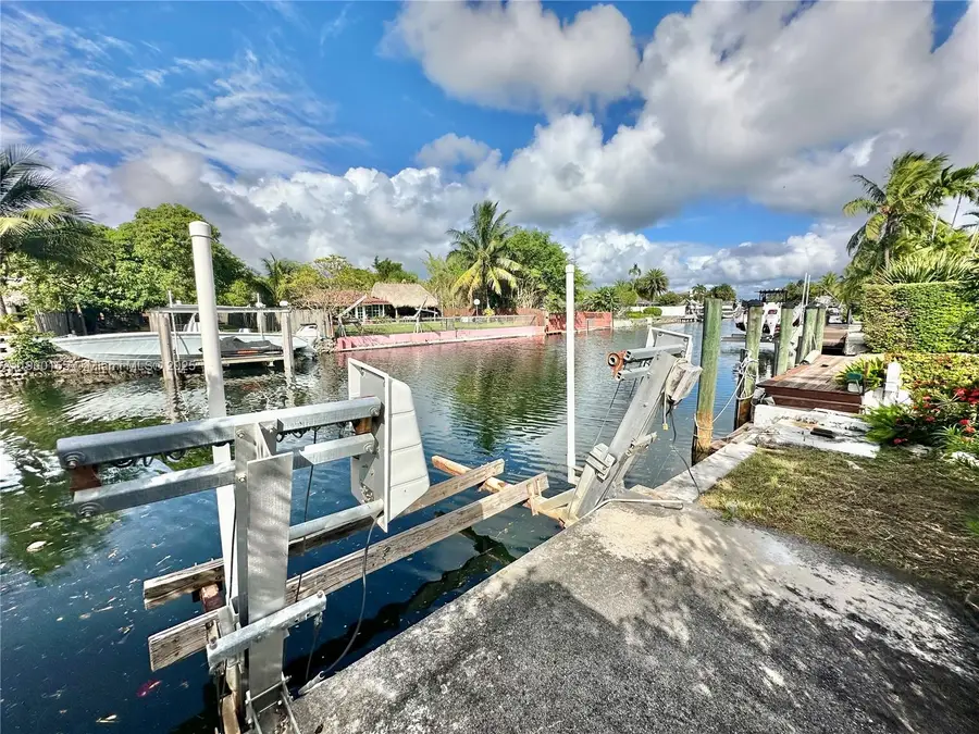 1825 Keystone Blvd, North Miami, FL 33181 - Image #2