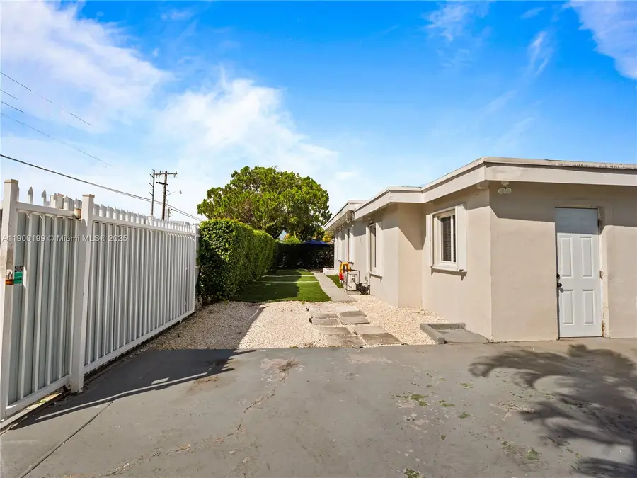 8401 NW 24th Pl, Miami, FL 33147 - Image #3