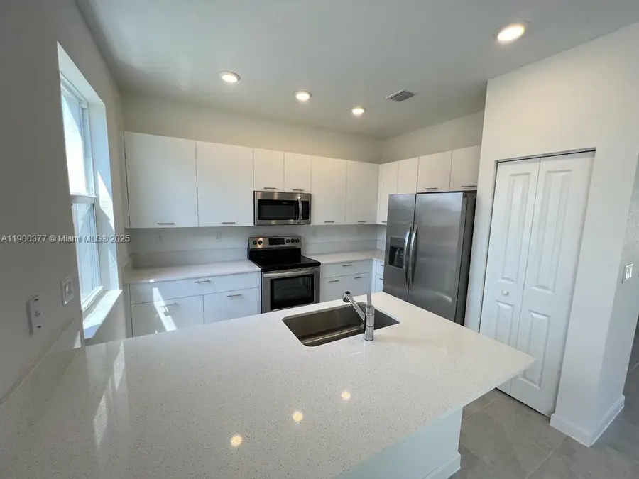 12958 NW 23rd Pl, Miami, FL 33167 - Image #2