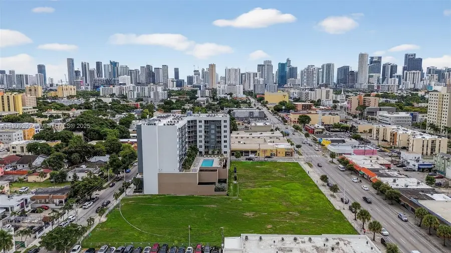 1110 NW 1 St #712, Miami, FL 33128 - Image #2