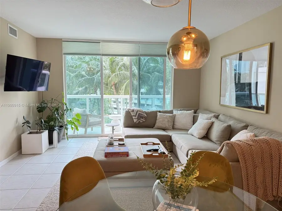347 N New River Dr E #907, Fort Lauderdale, FL 33301 - Image #2