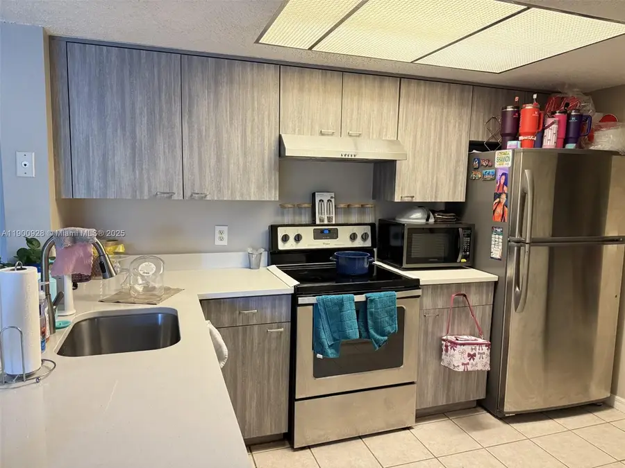 5015 Wiles Rd #207, Coconut Creek, FL 33073 - Image #2