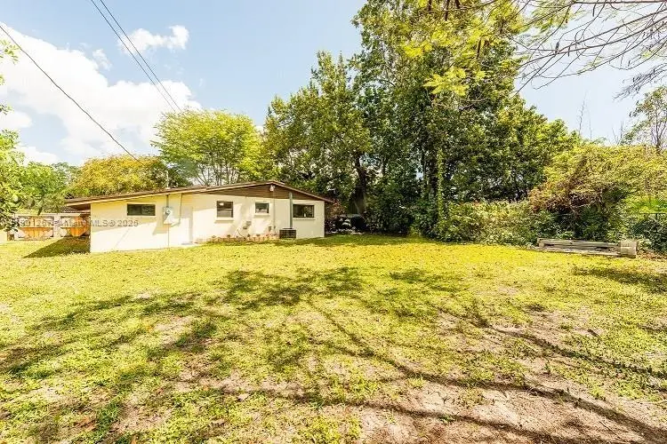 7830 SW 99th St, Miami, FL 33156 - Image #1