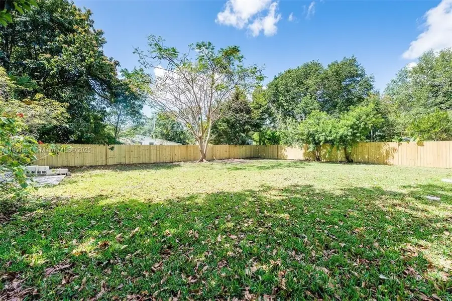 7830 SW 99th St, Miami, FL 33156 - Image #2