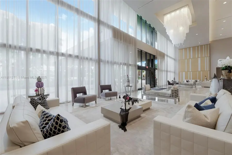 5300 Paseo Blvd #1205, Doral, FL 33166 - Image #2