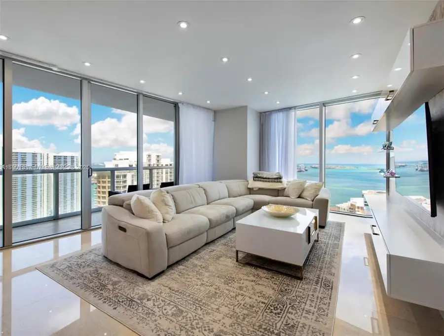 495 Brickell Ave #3802, Miami, FL 33131 - Image #3