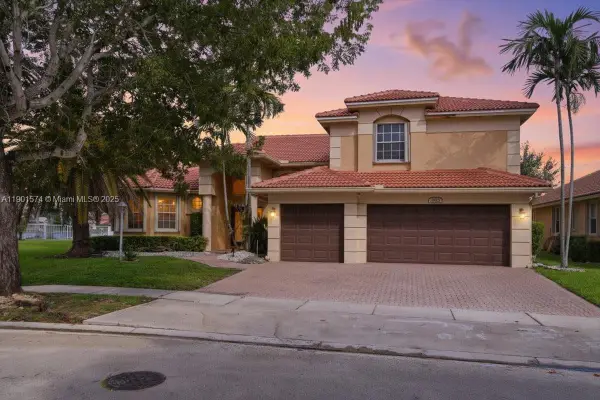 13931 NW 19th St, Pembroke Pines, FL 33028