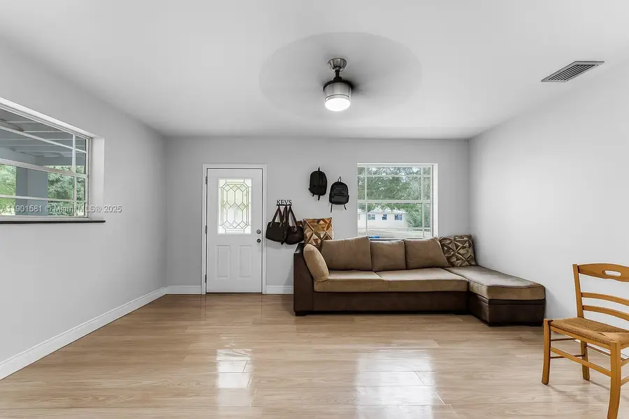 538 NW 11th St, Homestead, FL 33030 - Image #3