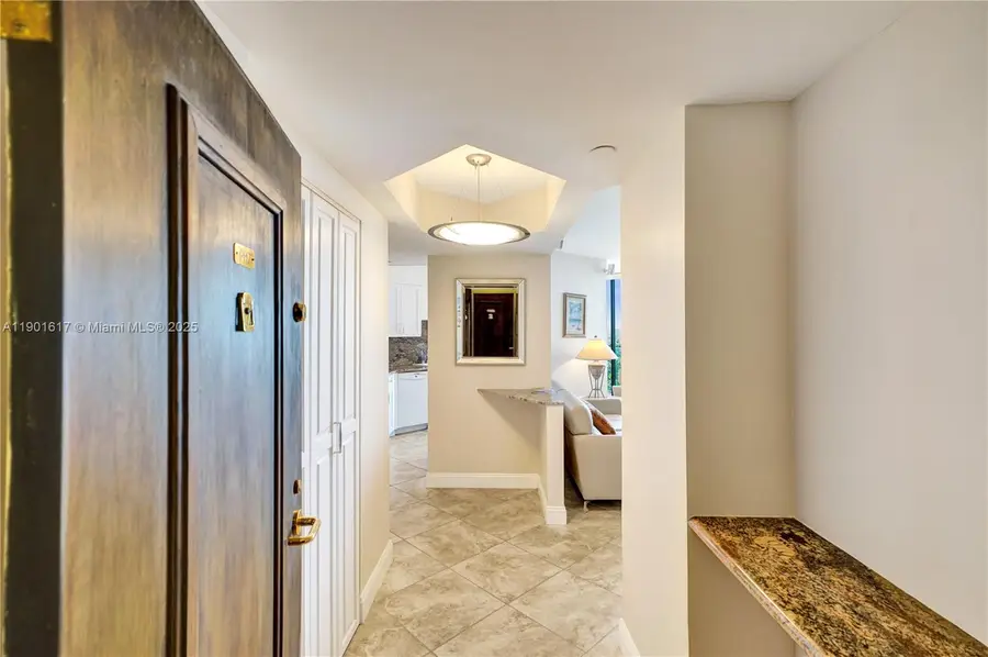 3610 Yacht Club Dr #PH07, Aventura, FL 33180 - Image #2