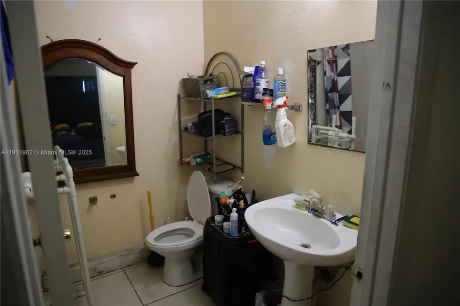 11735 NW 22nd Ct, Miami, FL 33167 - Image #2