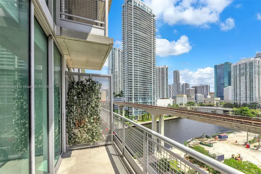 690 SW 1st Court #1008, Miami, FL 33130 - Image #3