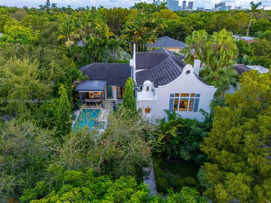 590 NE 59th St, Miami, FL 33137 - Image #2