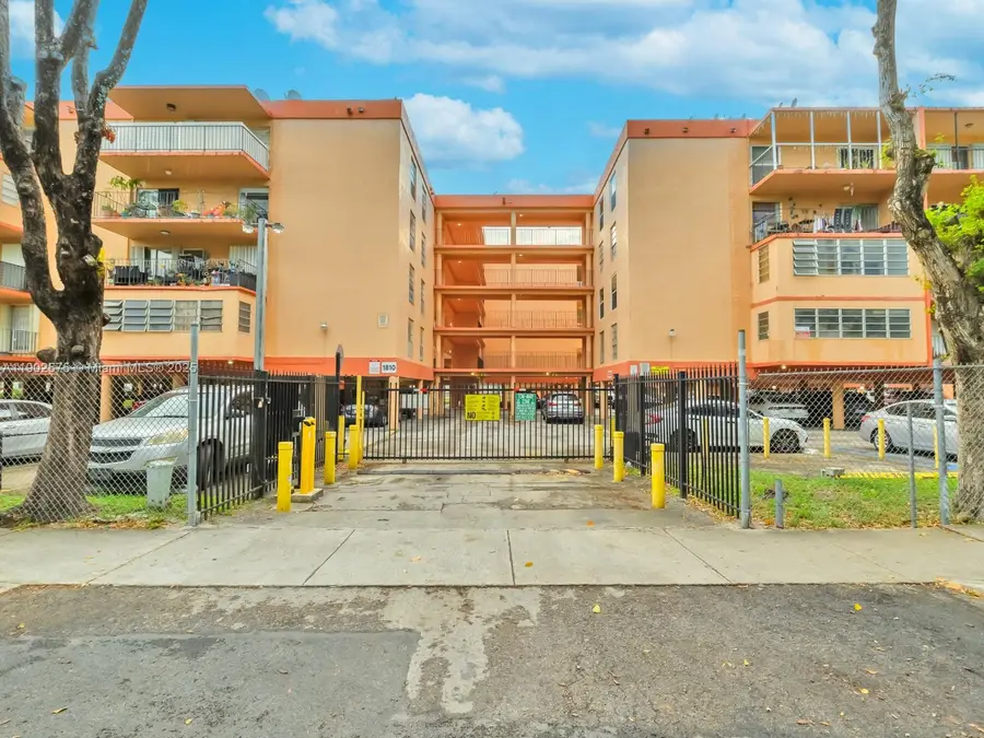 1890 W 56th St #1307, Hialeah, FL 33012 - Image #3