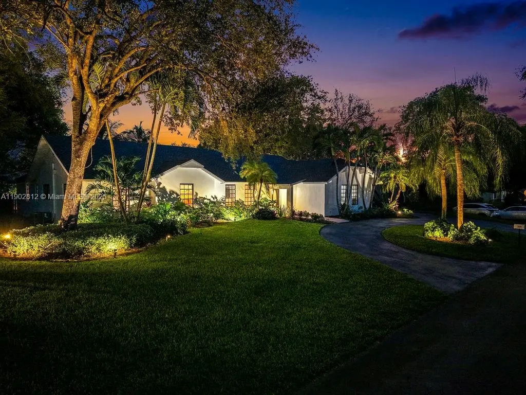 7620 SW 170th St, Palmetto Bay, FL 33157 - Image #1