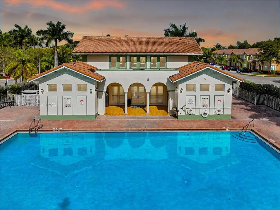 1040 SE 24th Ave, Homestead, FL 33035 - Image #2