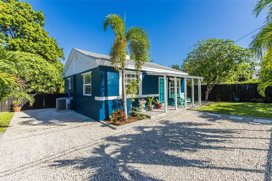 2231 NW 91st St, Miami, FL 33147 - Image #2