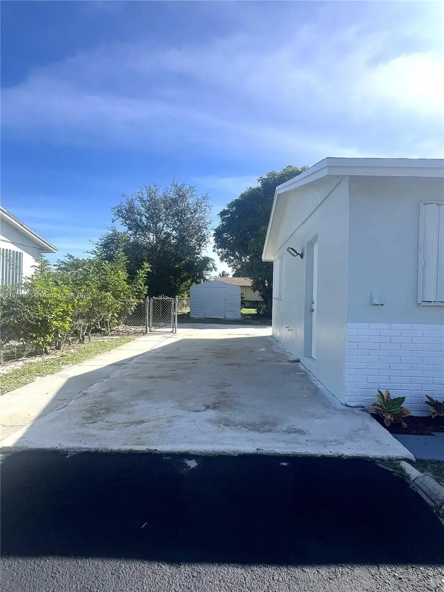 1330 SW 6th Ter, Deerfield Beach, FL 33441 - Image #2