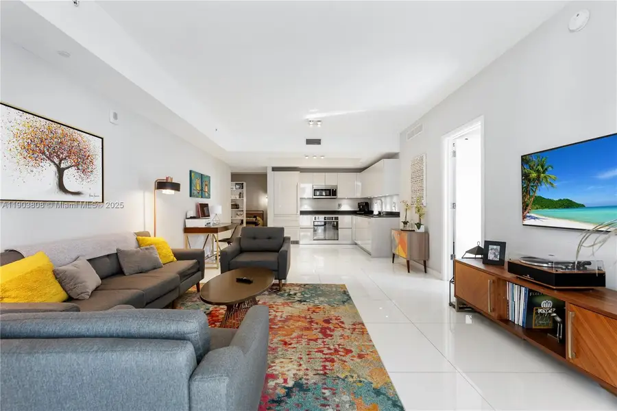 1010 Brickell Ave #1806, Miami, FL 33131 - Image #3