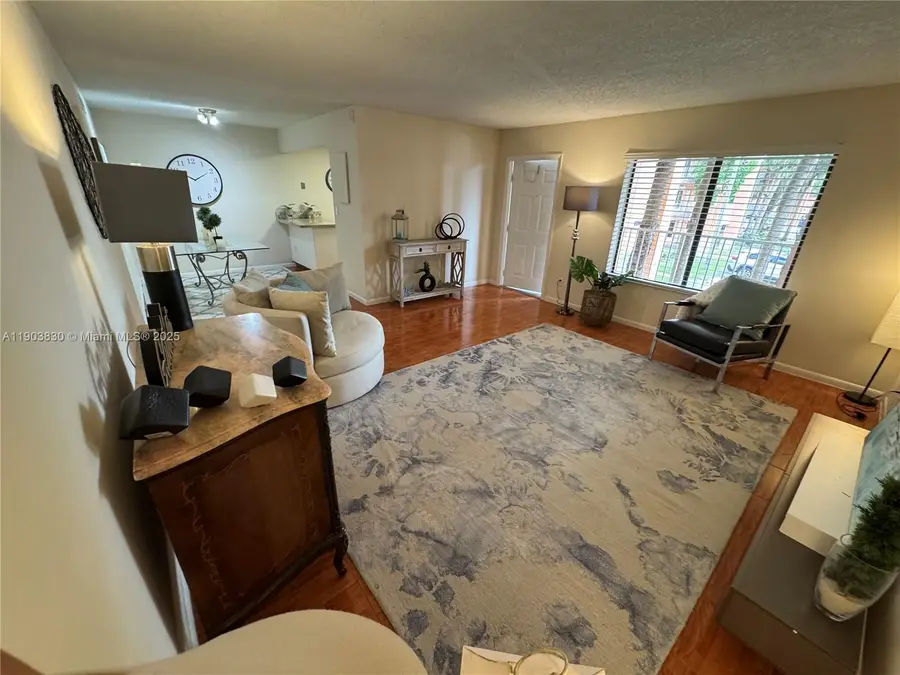 6900 SW 39th St #206J, Davie, FL 33314 - Image #2