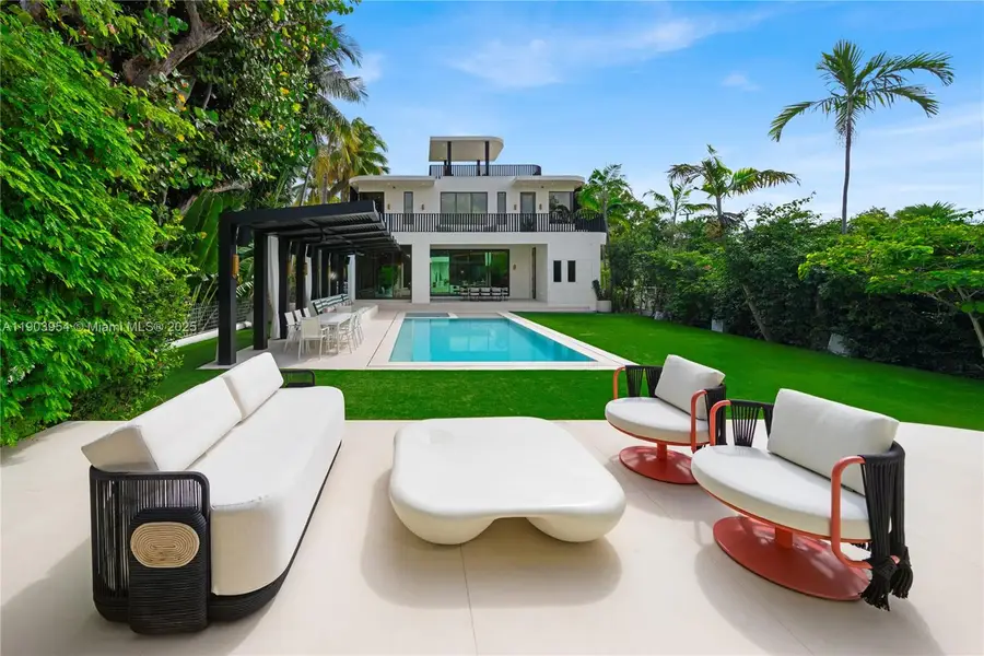 2053 N Bay Rd, Miami Beach, FL 33140 - Image #2