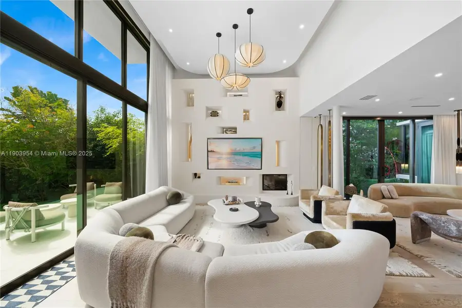 2053 N Bay Rd, Miami Beach, FL 33140 - Image #3