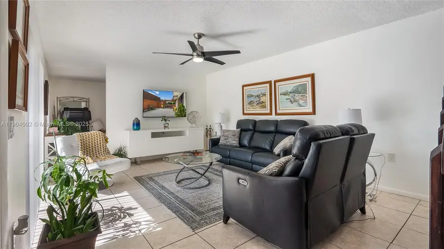 9109 C SW 20th St, Davie, FL 33324 - Image #3