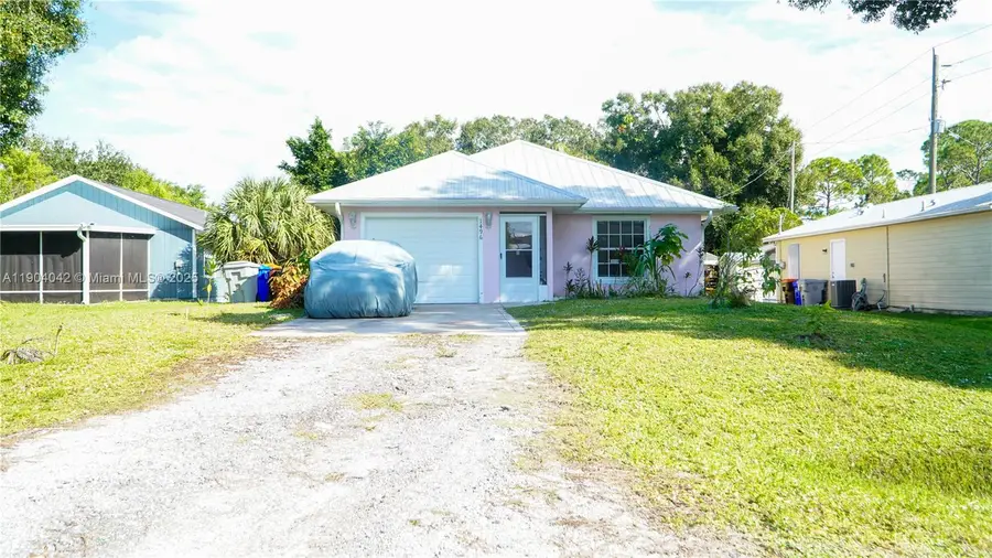 1496 SW 24th Ave Sw, Vero Beach, FL 32962 - Image #2