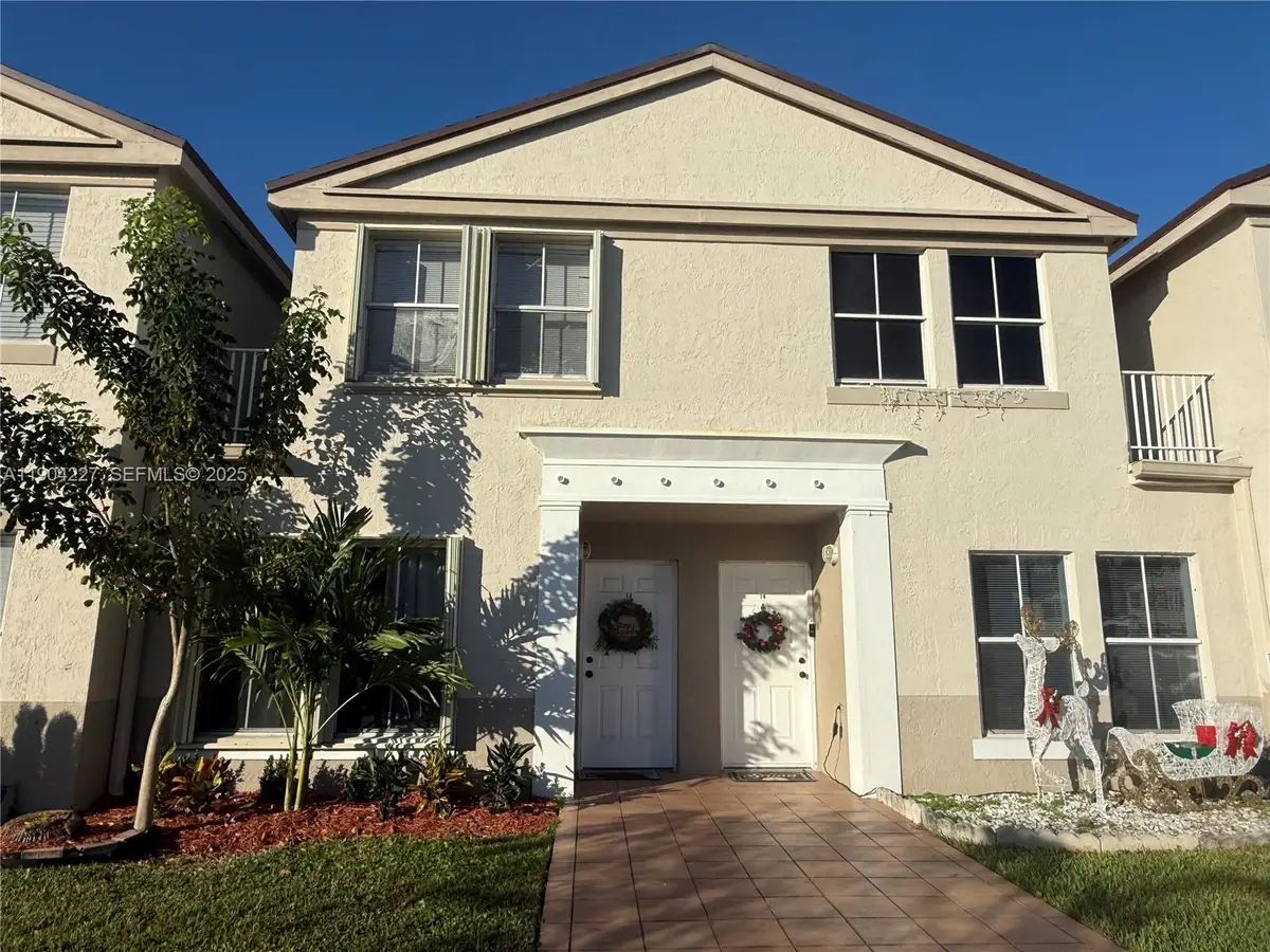 9203 Fontainebleau Blvd #113, Miami, FL 33172 - Image #1