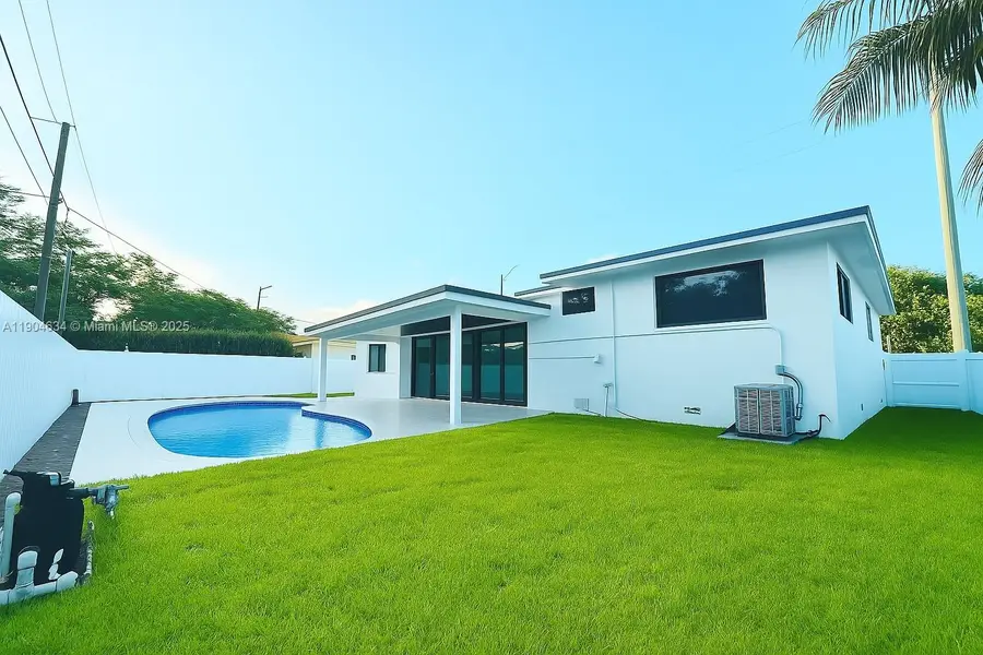 20 NE 135th St, North Miami, FL 33161 - Image #2