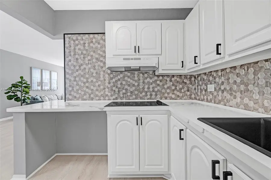 1150 Euclid Ave #305, Miami Beach, FL 33139 - Image #2