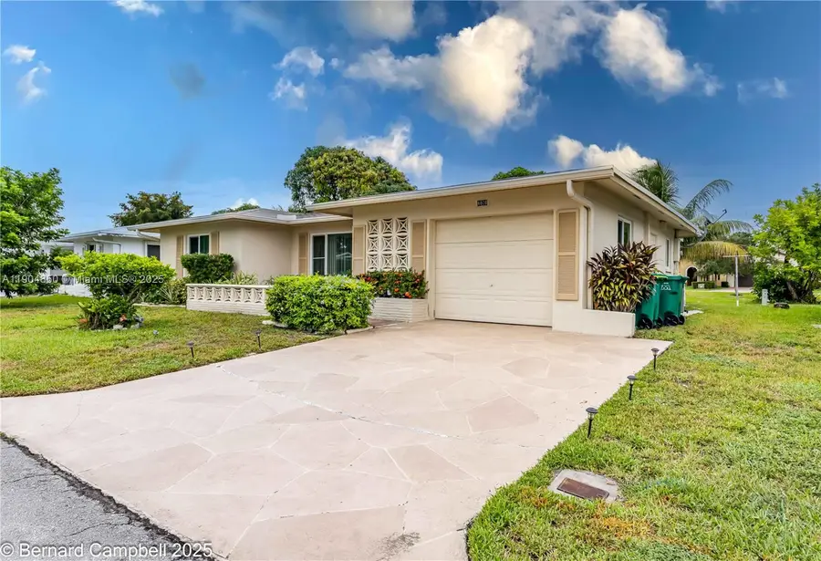 4808 NW 49th Rd, Tamarac, FL 33319 - Image #2