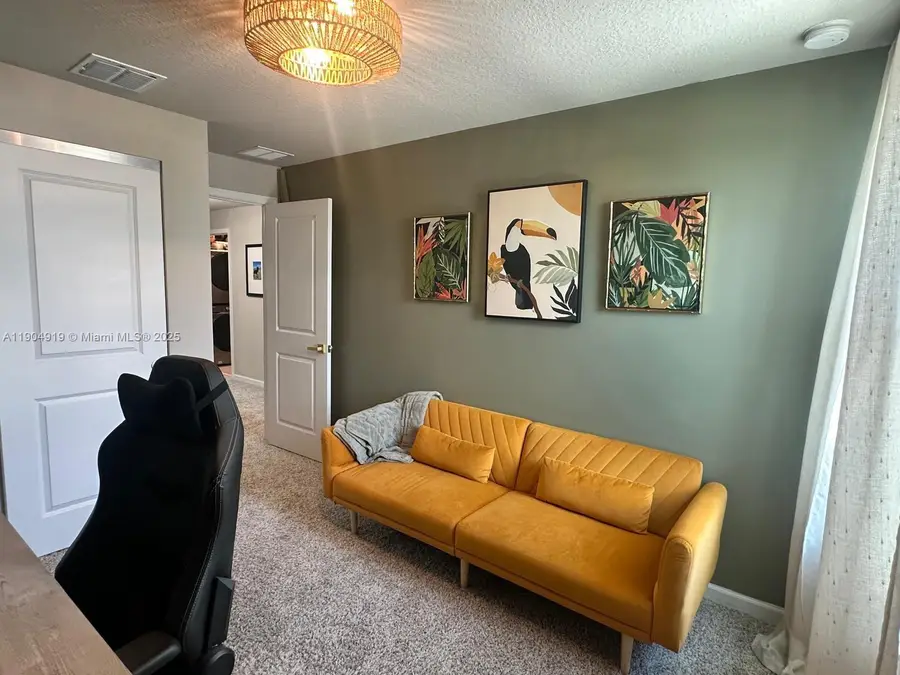 5689 Mentmore Dr, Mangonia Park, FL 33407 - Image #2