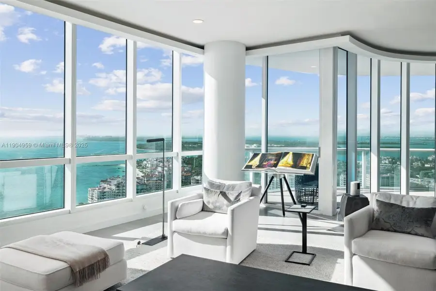 100 S Pointe Dr #3203, Miami Beach, FL 33139 - Image #2