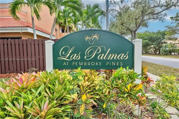 12032 S Las Palmas Dr, Pembroke Pines, FL 33025