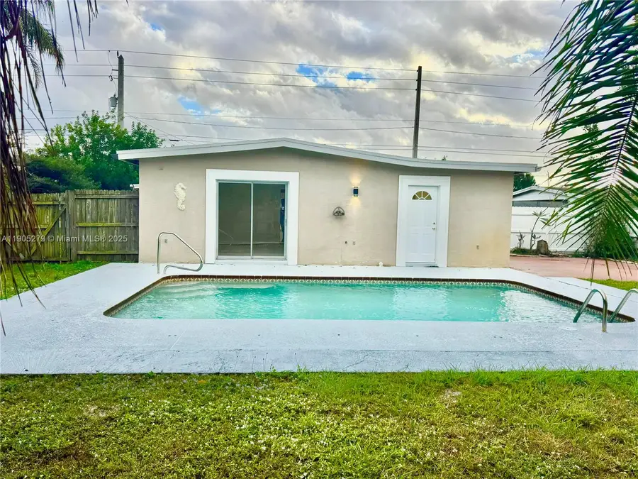 121 NE Prima Vista Blvd, Port Saint Lucie, FL 34983 - Image #3