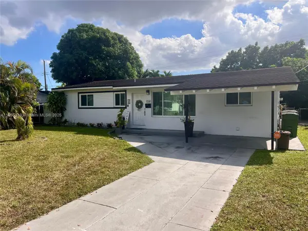 714 W 56th St, Hialeah, FL 33012