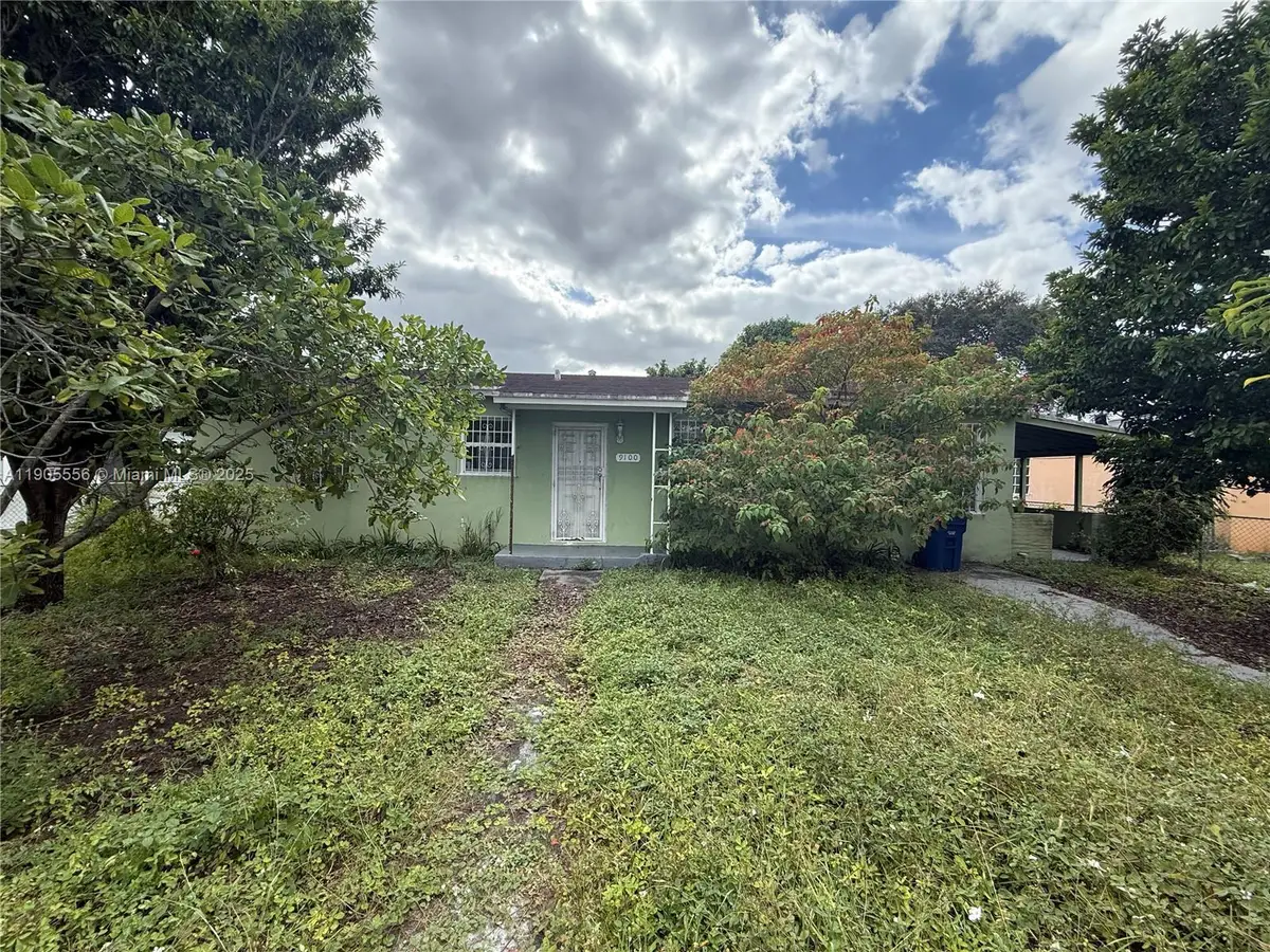 9100 Broad Manor Rd, Miami, FL 33147 - Image #1