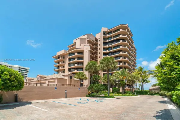530 Ocean Dr #405, Juno Beach, FL 33408