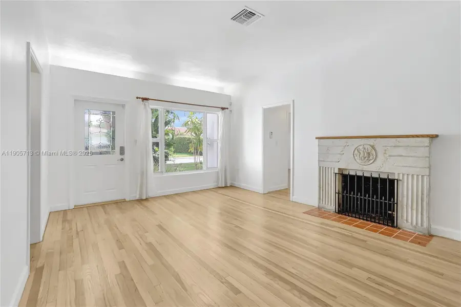 912 Wallace St., Coral Gables, FL 33134 - Image #3