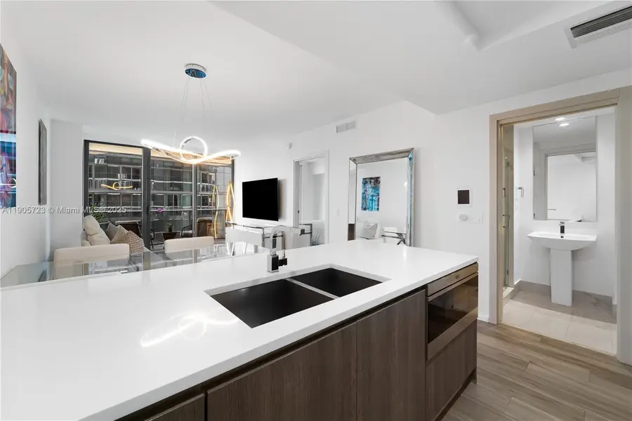 801 S Miami Ave #3907, Miami, FL 33130 - Image #2