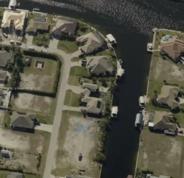 416 NW 38 Pl, Cape Coral, FL 33993