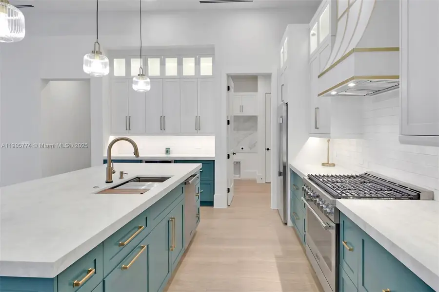 538 13th St Sw, Naples, FL 34117 - Image #3