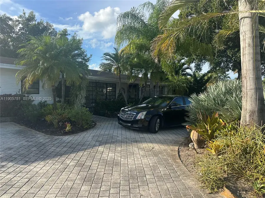 2805 NE 16th Ave, Wilton Manors, FL 33334 - Image #3