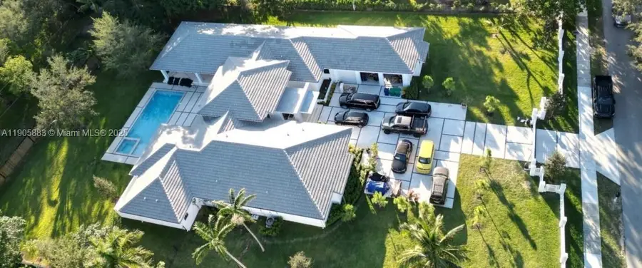 7830 SW 117th St, Pinecrest, FL 33156 - Image #2