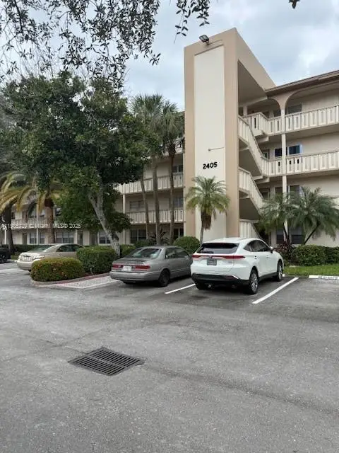 2405 Antigua Cir #E4, Coconut Creek, FL 33066 - Image #1