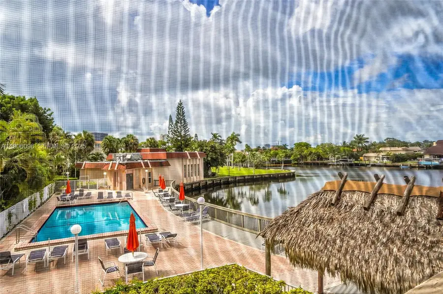 2001 Atlantic Shores Blvd #220, Hallandale Beach, FL 33009 - Image #2