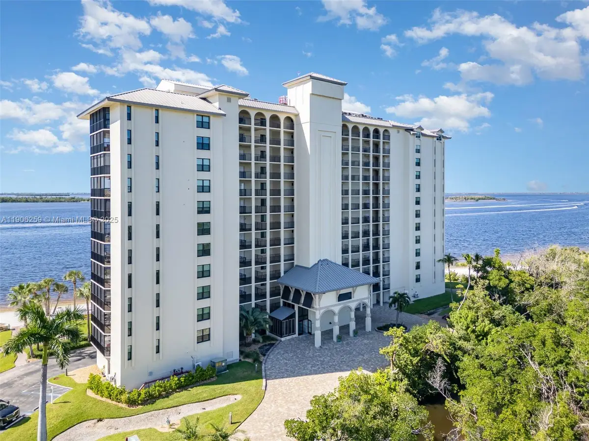 17080 Harbour Pointe Dr #713, Fort Myers, FL 33908 - #1