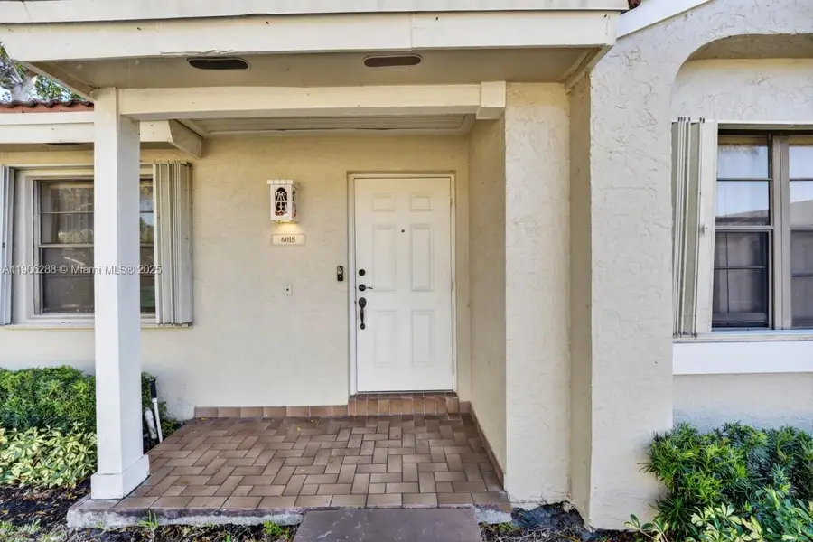 6018 NW 172nd Terr Cir, Hialeah, FL 33015 - Image #3