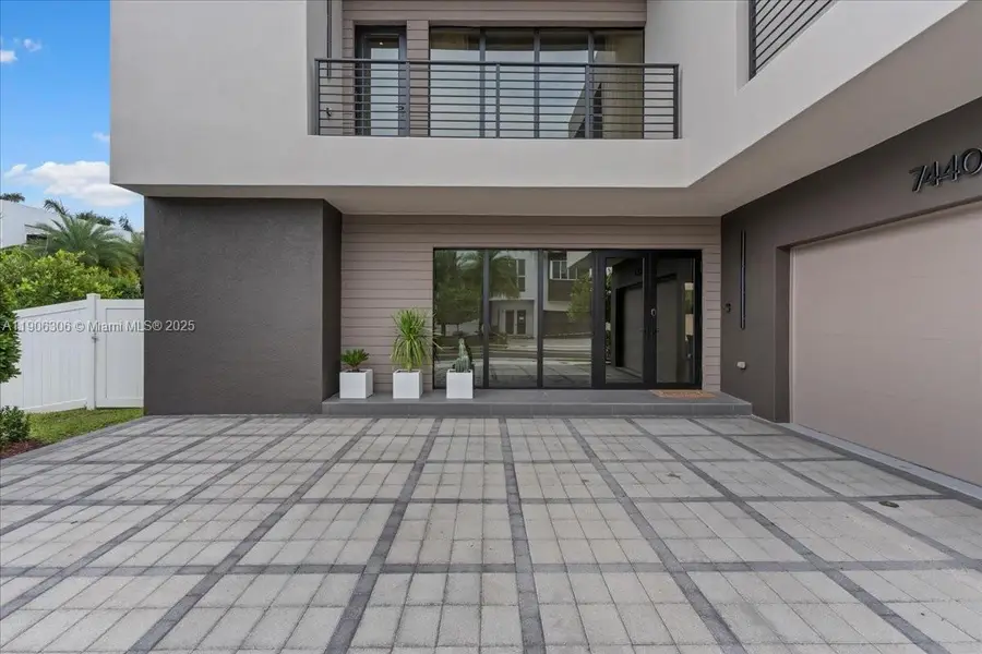 Address Withheld By Seller, Doral, FL 33178 - Image #3